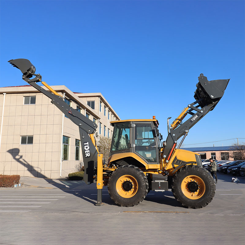 2.5 Ton Backhoe Loader with Hydraulic Breaker Line
