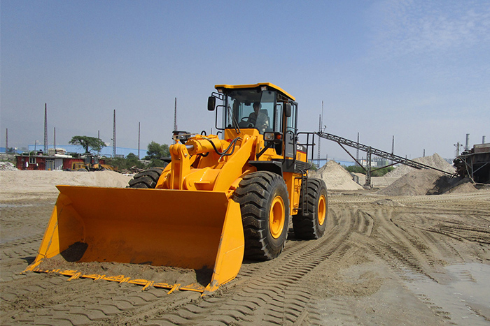 articulated wheel loader