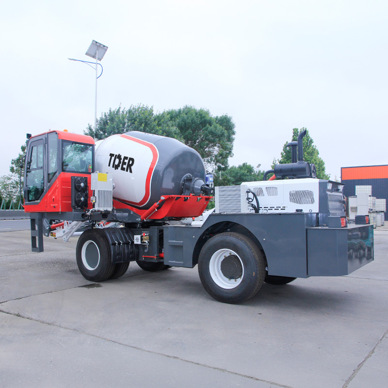 New Concrete Mixer Truck