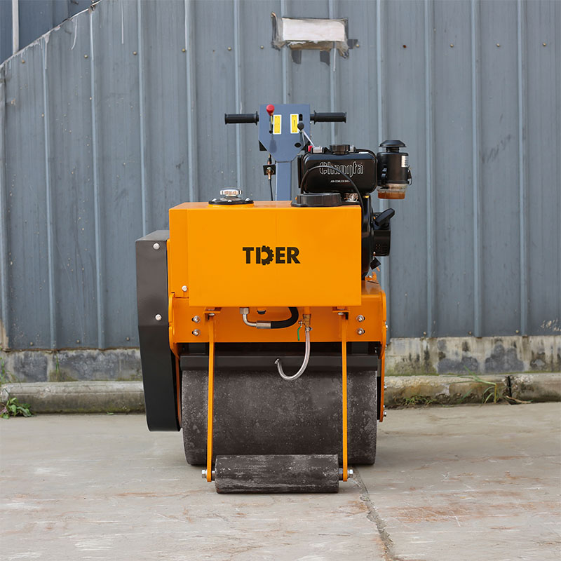 350 kg Einzeltrommel-Walze, handgeführt